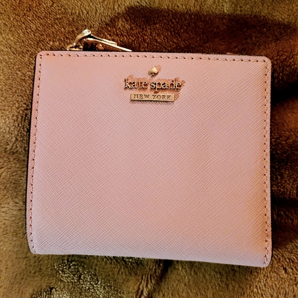 Kate Spade Wallet - Picture 2 of 3